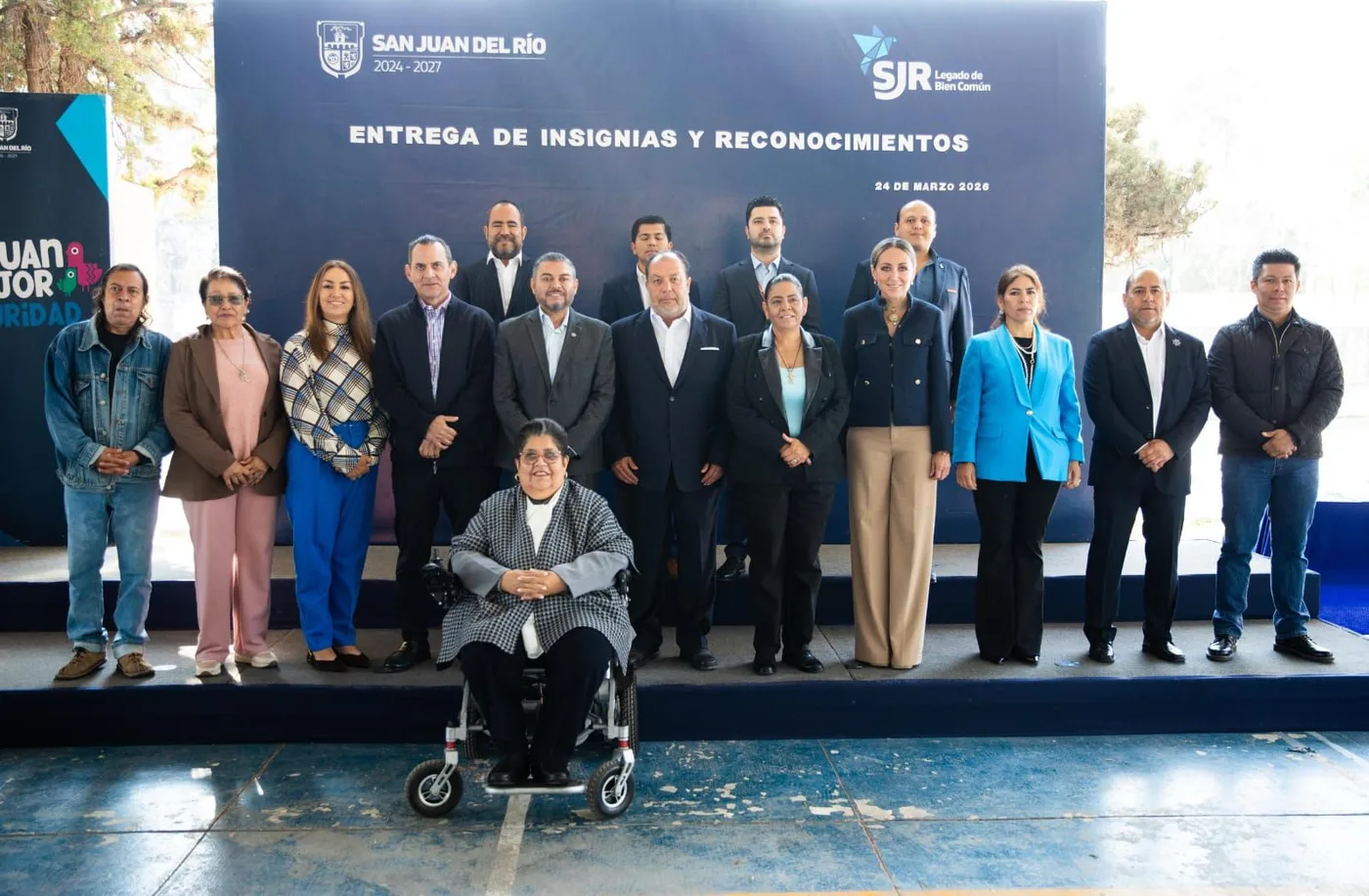Entregan insignias, reconocimientos y equipo al personal de la Secretaría de Seguridad Pública Municipal