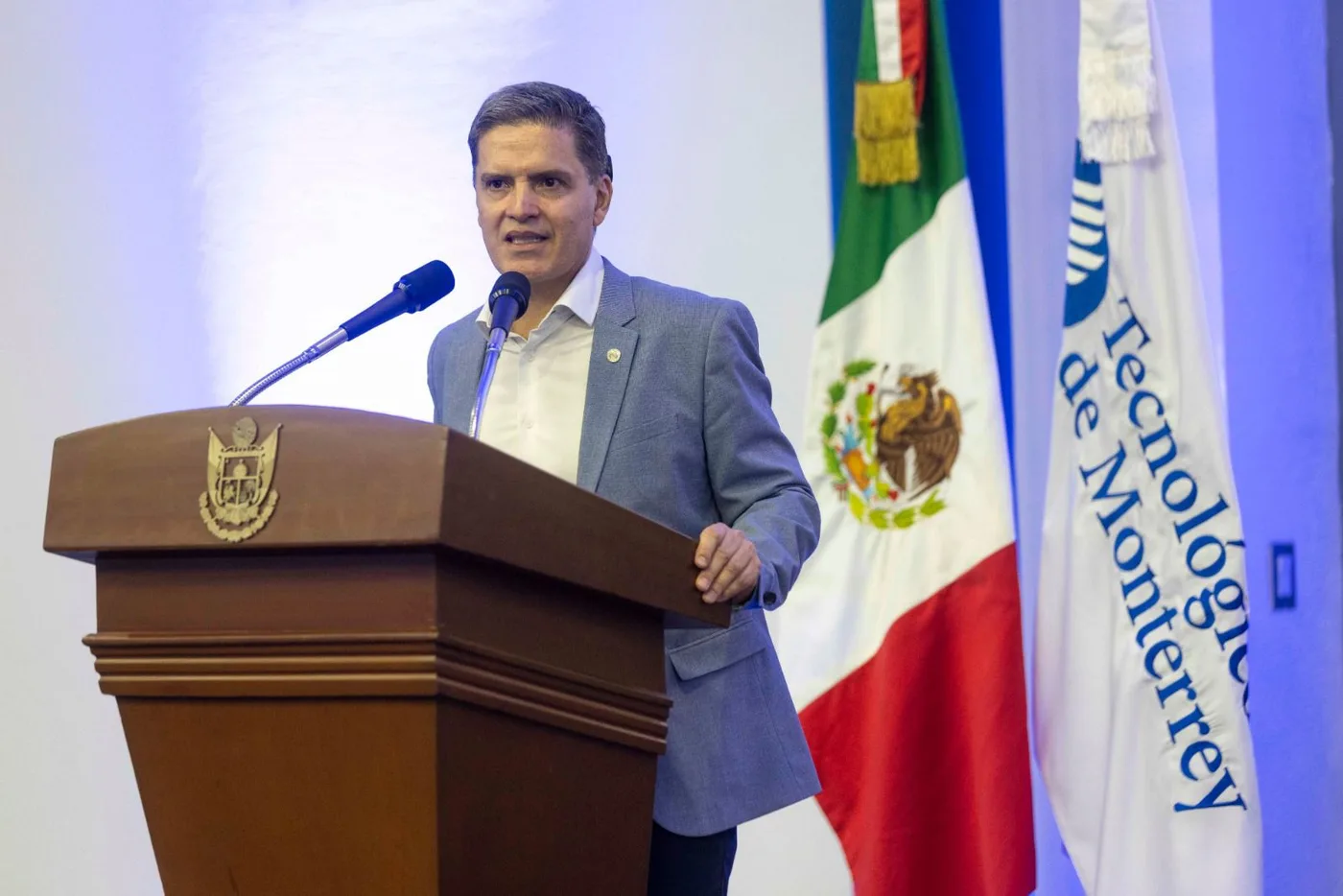 Querétaro le apuesta al desarrollo tecnológico, la educación y la competitividad; afirmó el gobernador Mauricio Kuri