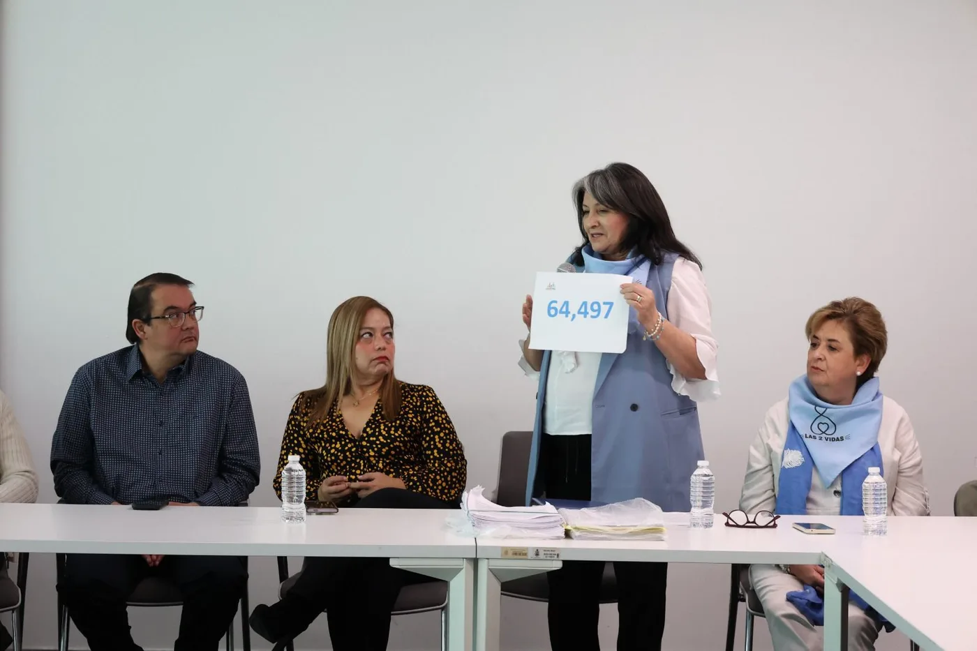 Diputados Panistas reciben 64 mil 497 firmas en Defensa de La Vida y la No despenalización del aborto, en Querétaro.