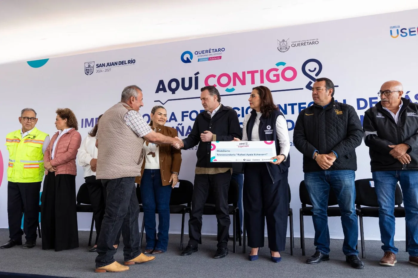 Gobierno Estatal beneficiará a siete mil 782 estudiantes de SJR; con una inversión superior a los seis millones de pesos.
