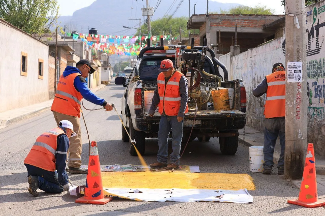 Gobierno Municipal de San Juan del Río beneficia a habitantes con el Programa “Viernes en La Valla”