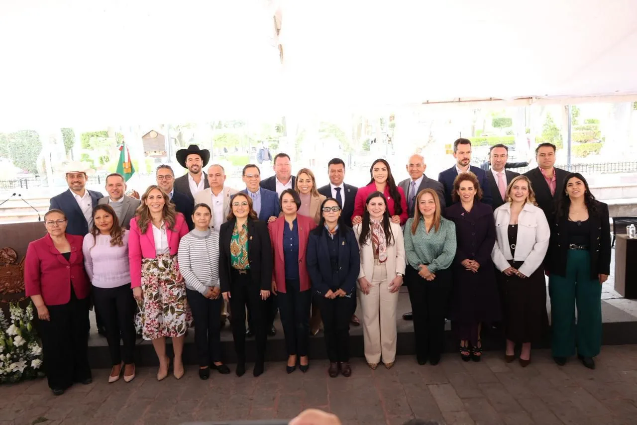 Desde Huimilpan Gina Guzmán pide a Diputados; “seguir trabajando en unión, en acuerdos y en consensos”.