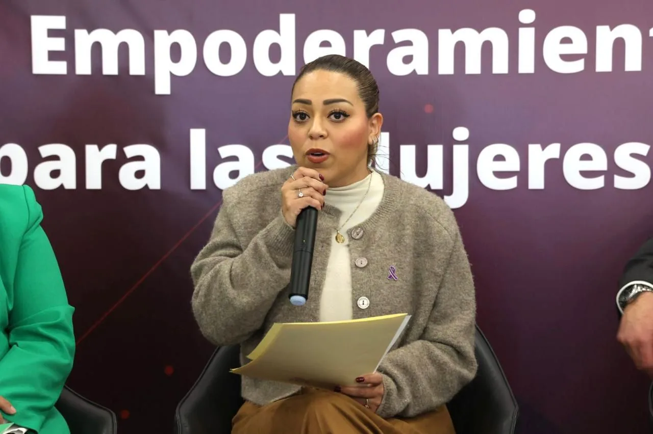 Santiago Nieto participa en Conversatorio con Diputadas de la  Legislatura Local.