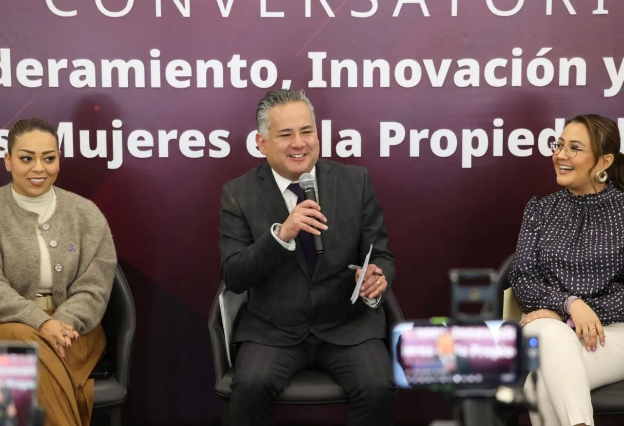 Santiago Nieto participa en Conversatorio con Diputadas de la  Legislatura Local.