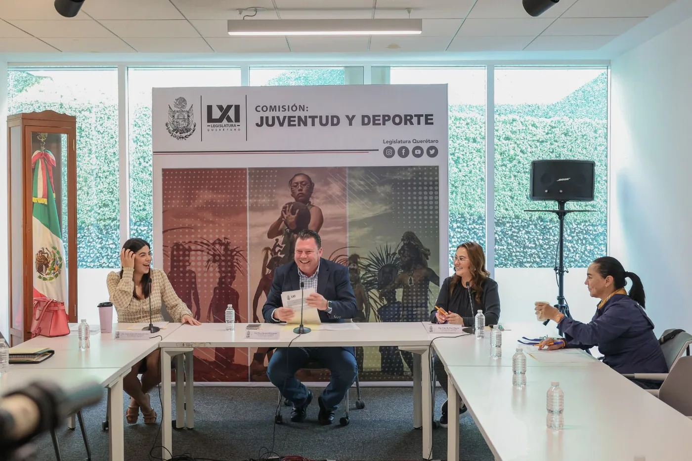 Diputado Güero Inzunza presenta la Medalla de Honor al Mérito Deportivo del Poder Legislativo de Querétaro
