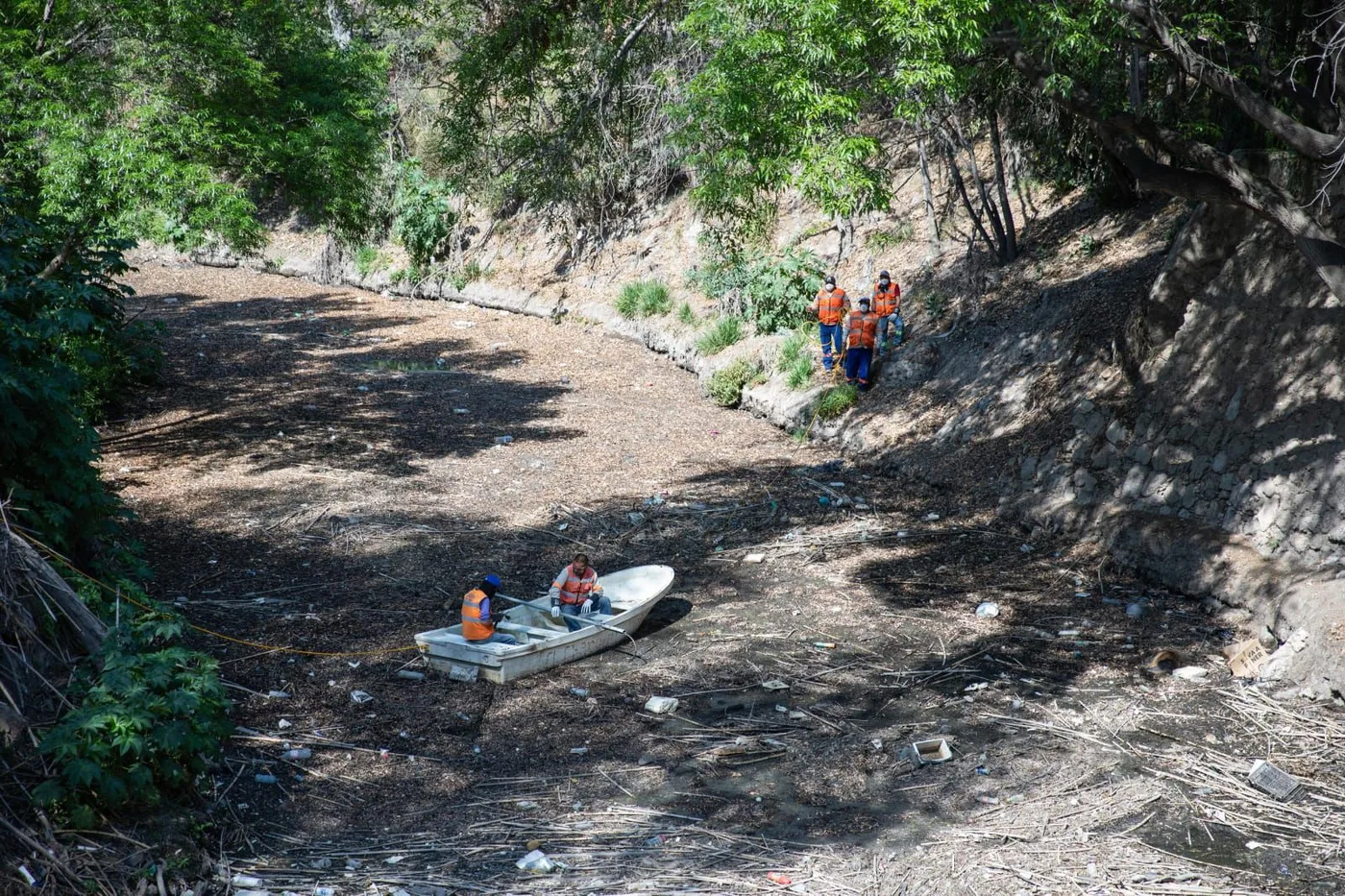 Piden a Sanjunenses no tirar basura en calles y así evitar taponamientos de drenaje y en la infraestructura pluvial.