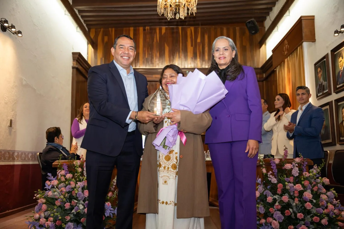 Ayuntamiento de SJR reconoce a mujeres destacadas con galardón; “Sara Pérez Romero”