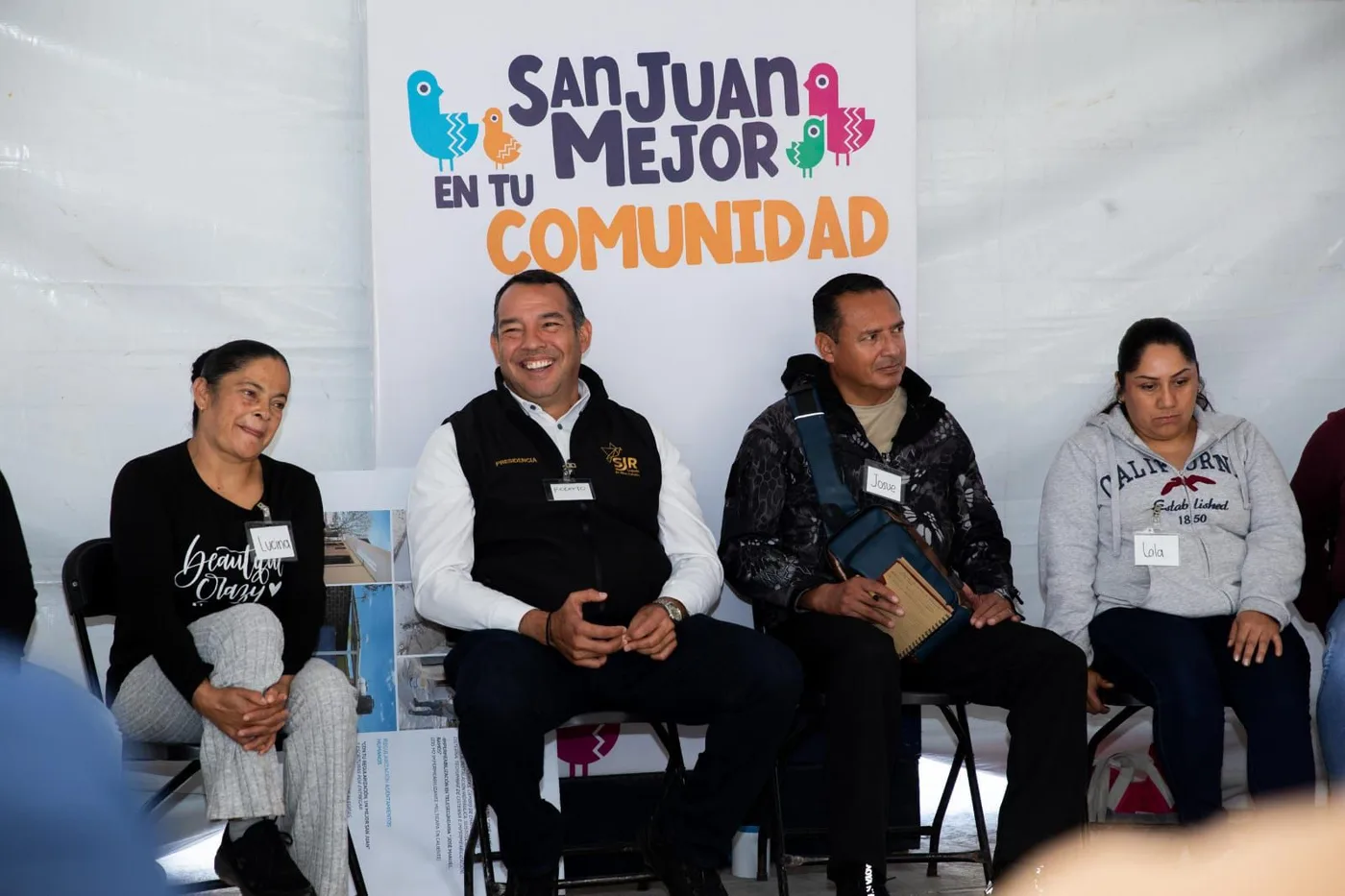 Programa “Miércoles en Puerta de Alegrías” ofrece 170 atenciones en mesas de trabajo.
