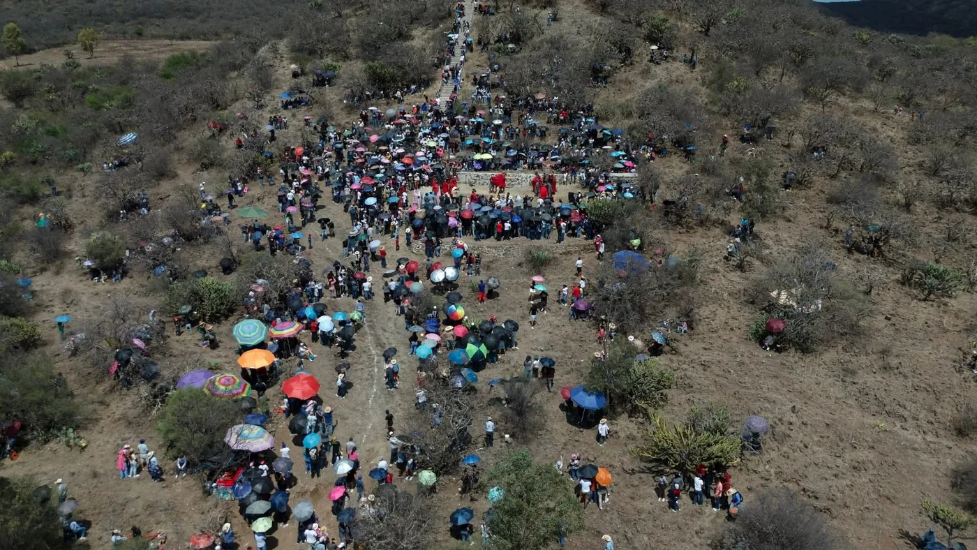 Viacrucis en La Valla; una tradición de más de 40 años en SJR.