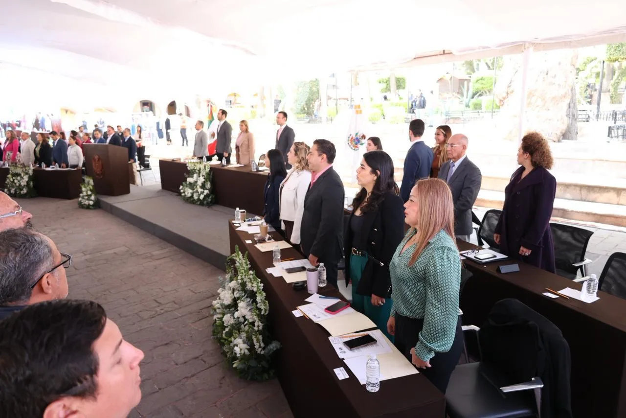 Desde Huimilpan Gina Guzmán pide a Diputados; “seguir trabajando en unión, en acuerdos y en consensos”.