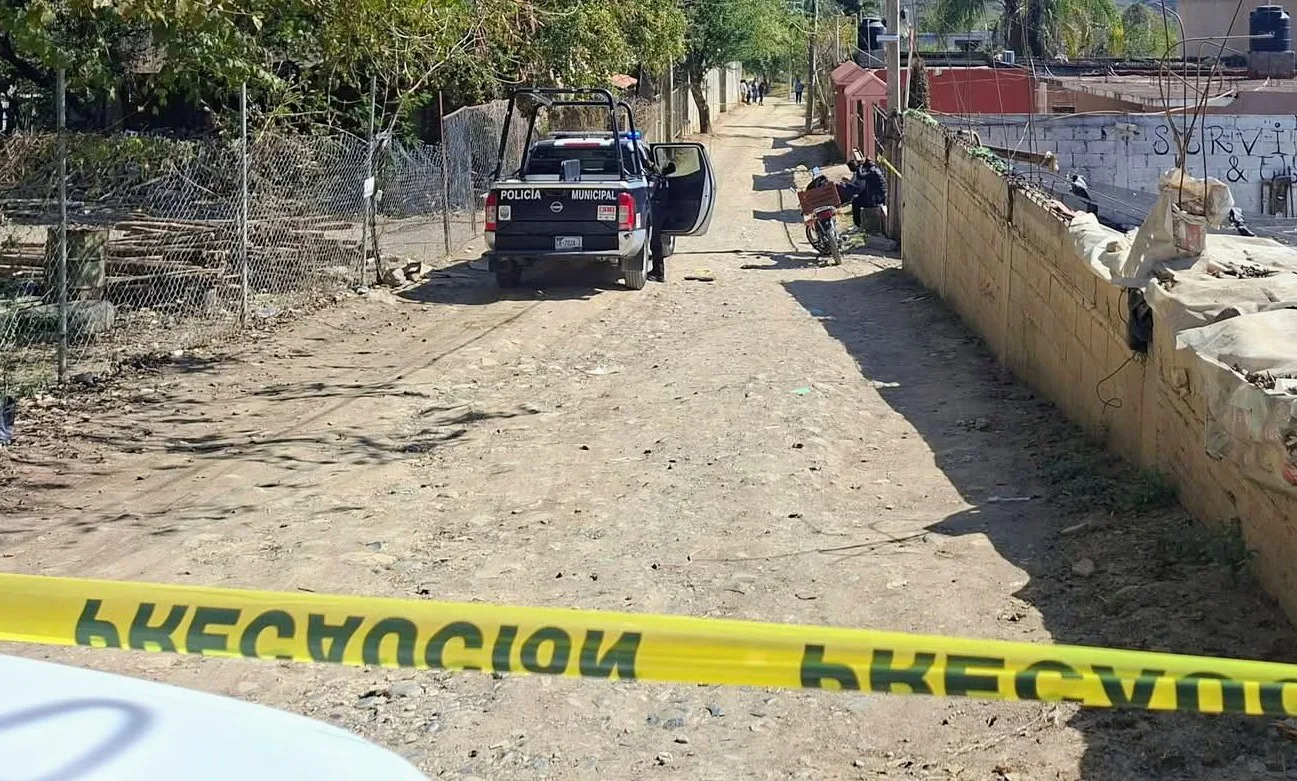 Balacera en Jalpan; al menos un muerto. Alarma entre población civil, por poncha llantas, en carretera SJR-Xilitla