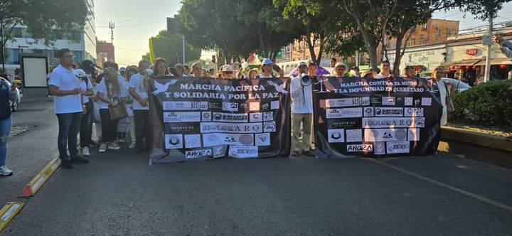  Arrecian las críticas por inseguridad en Querétaro.