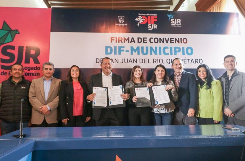  Presidencia y DIF Municipal de SJR firman convenio para realizar trabajos en beneficio de las familias sanjuanenses.