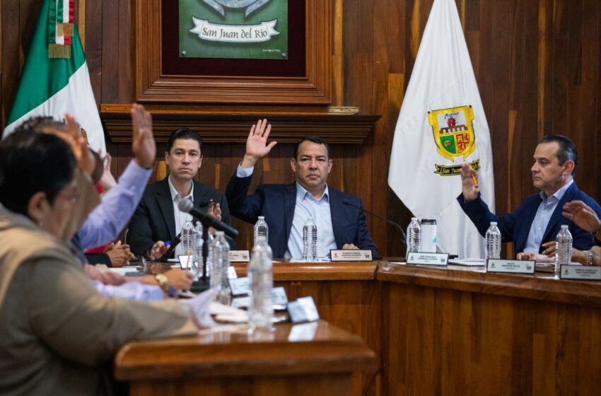 Todo listo para la sesión de Primer Informe de Gobierno de Roberto Cabrera.