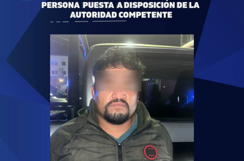 Detenido por agredir a elementos policiacos.