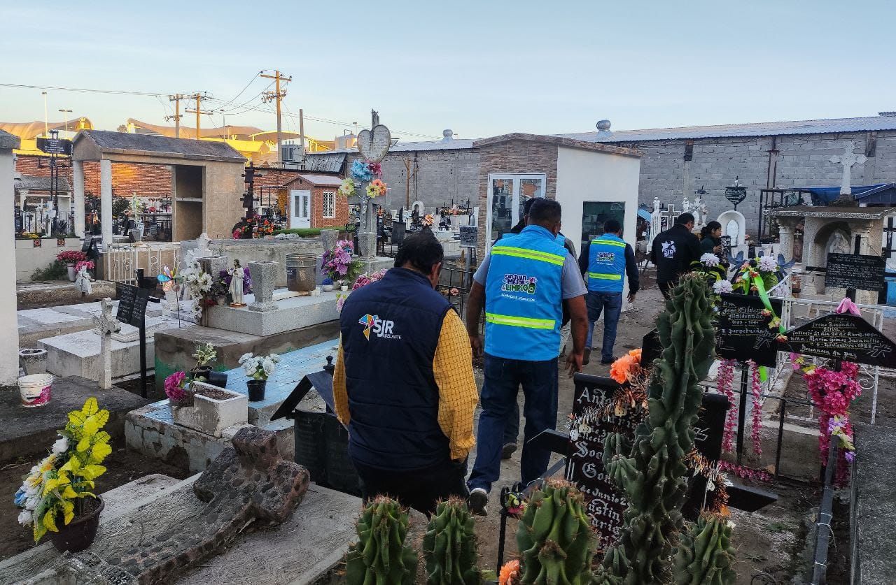 Se acerca Día de Muertos; autoridades locales supervisan Panteones Municipales, en SJR.