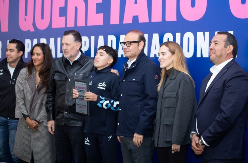  Kuri entregó reconocimientos a 4 atletas paralímpicos sanjuanenses y 1 entrenadora; por destacada participación.